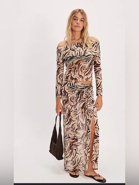 🆕 FP X Nightcap Printed Off The Shoulder Set